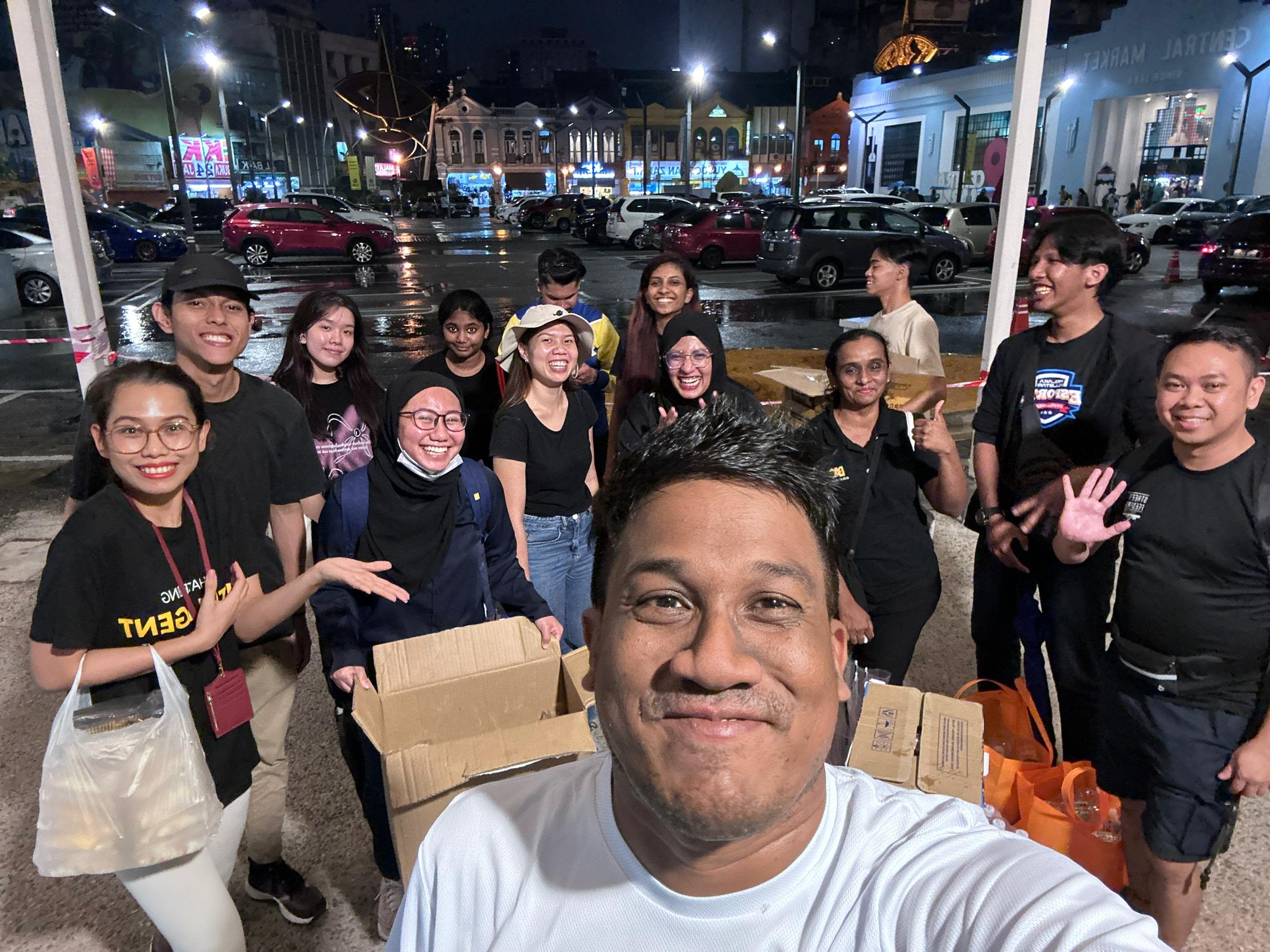 Giving Back: Street Feeding by Reliance College