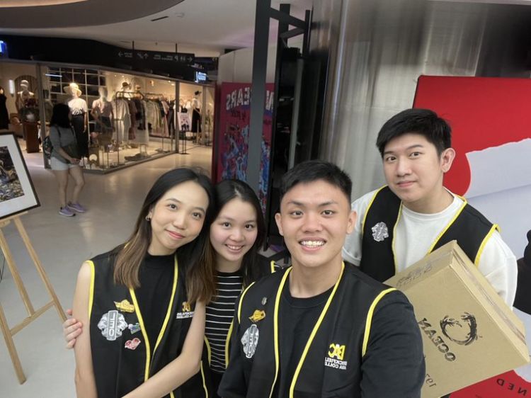 BAC Leo Club Sends A Strong Message: Paper Straw Distribution at Bukit Bintang