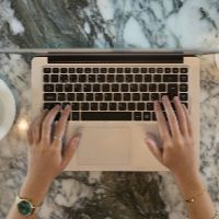 Enriching Psychology Education through Microcredentials