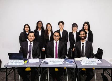 A group of people in suits

AI-generated content may be incorrect.